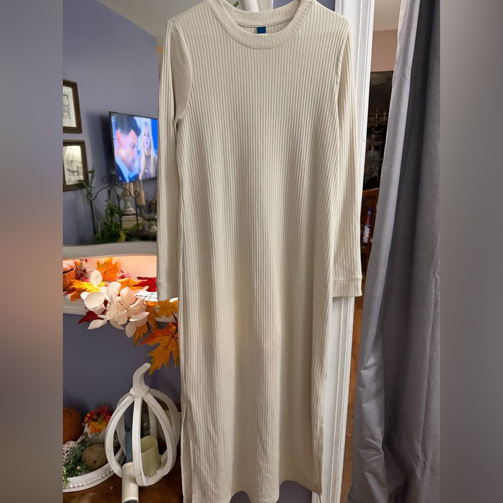 Old Navy Ivory Ribbed Long Sleeve Dress